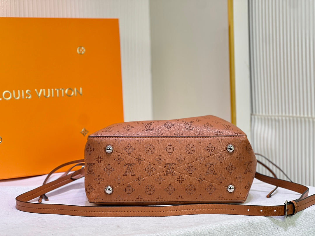 15XE13B Popular  leather bag)