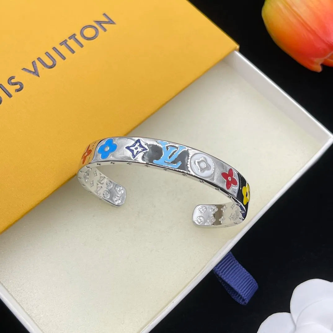 14E1054K  Popular Bracelets