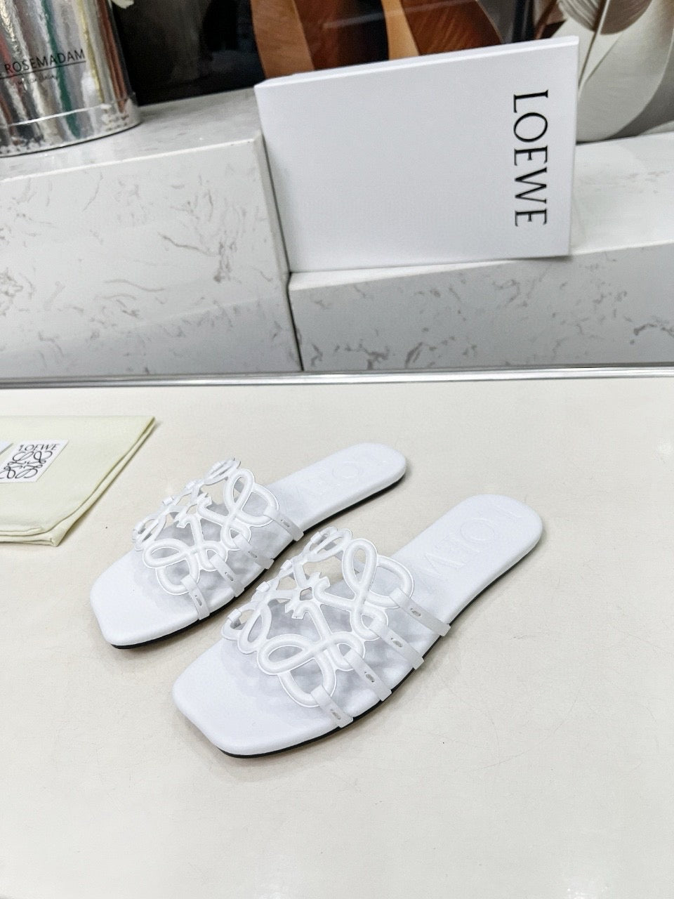 Z2X66A23 Popular high-quality leather Shoes