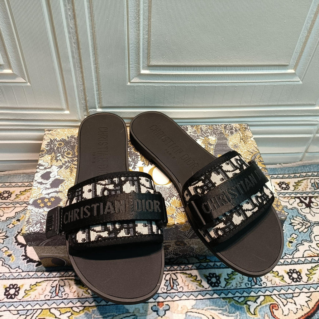14D20Z Popular Slippers