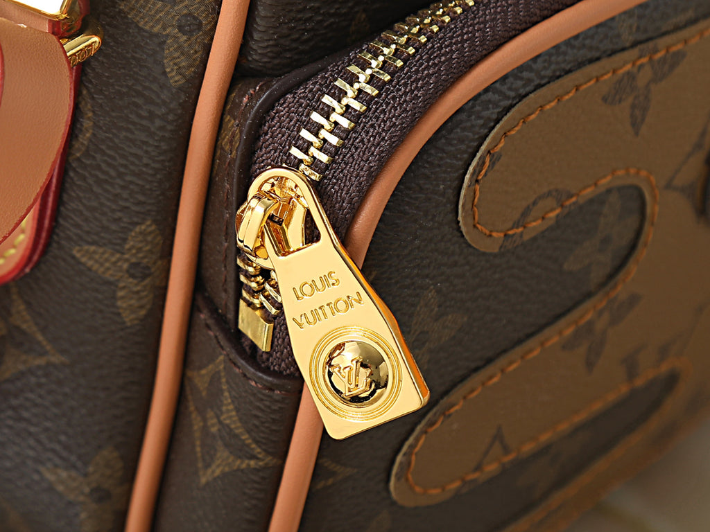 B1P46E110 Popular leather bag