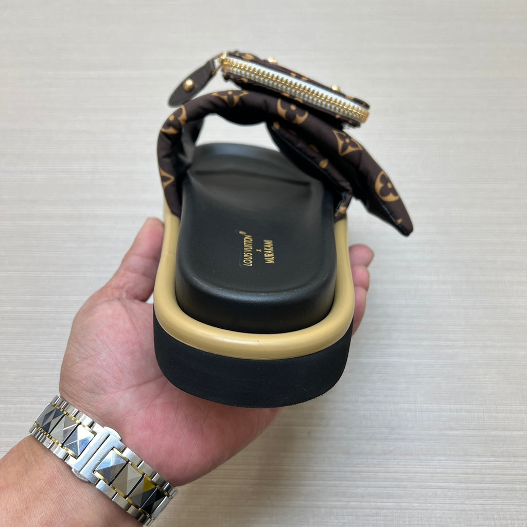 5LE219Z Popular Slippers