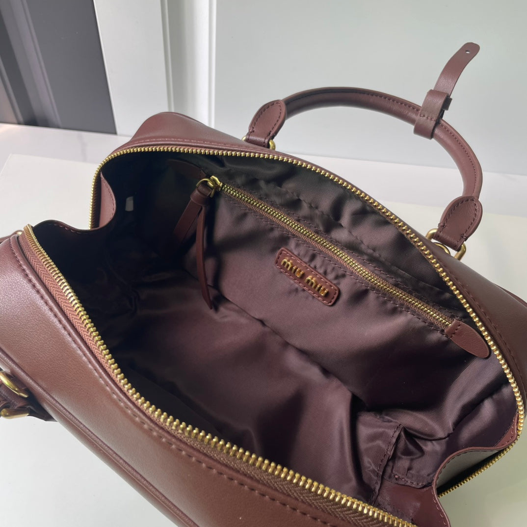 146PA151B Popular leather bags