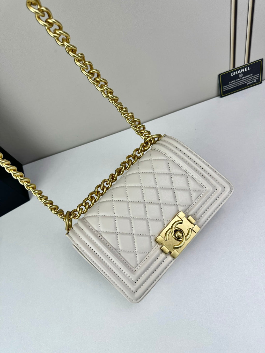 136PC16B Popular leather bag