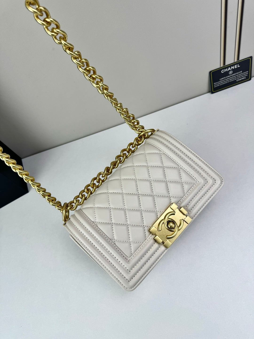 136PC16B Popular leather bag