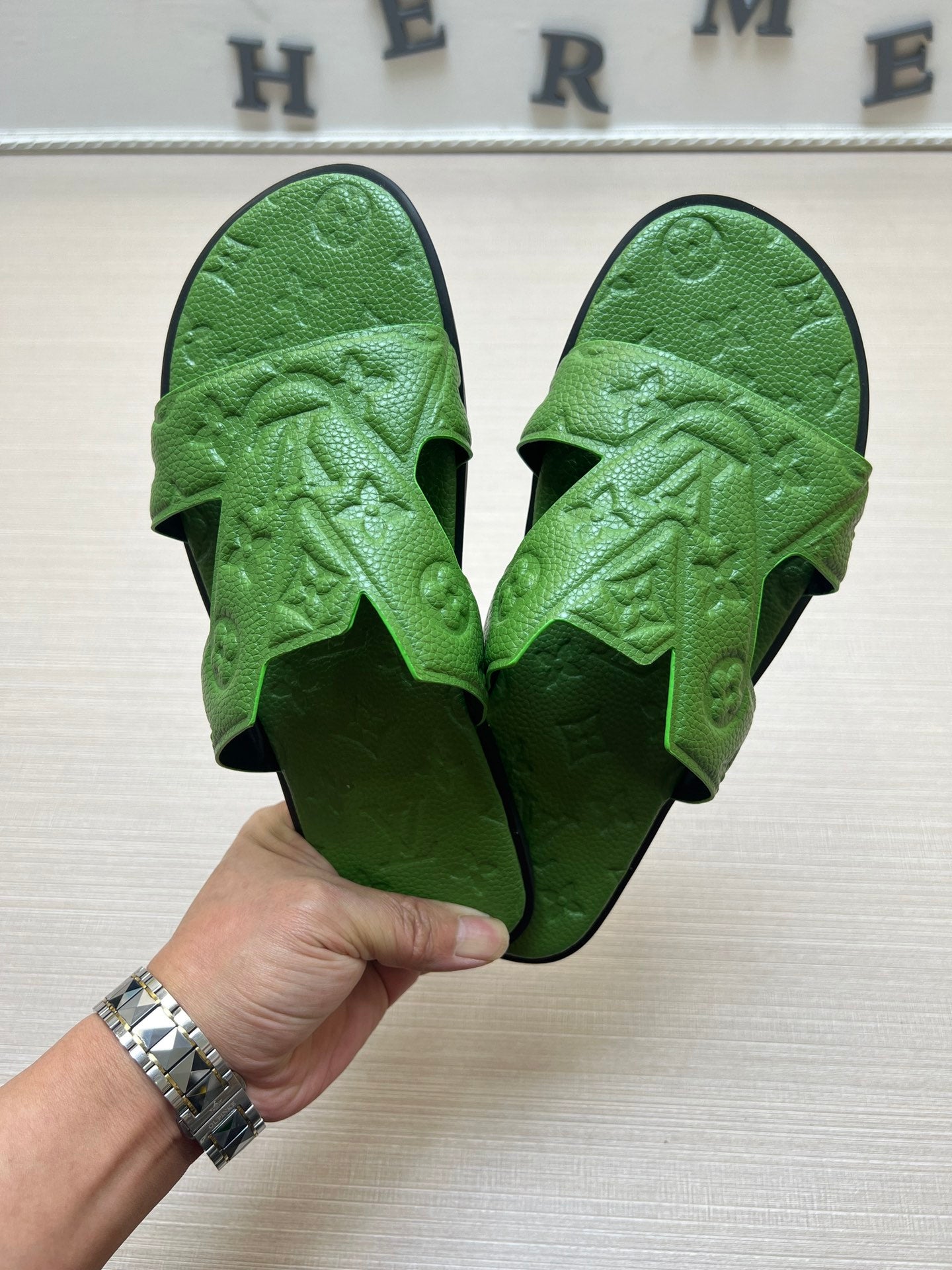 54E34Z Popular slippers