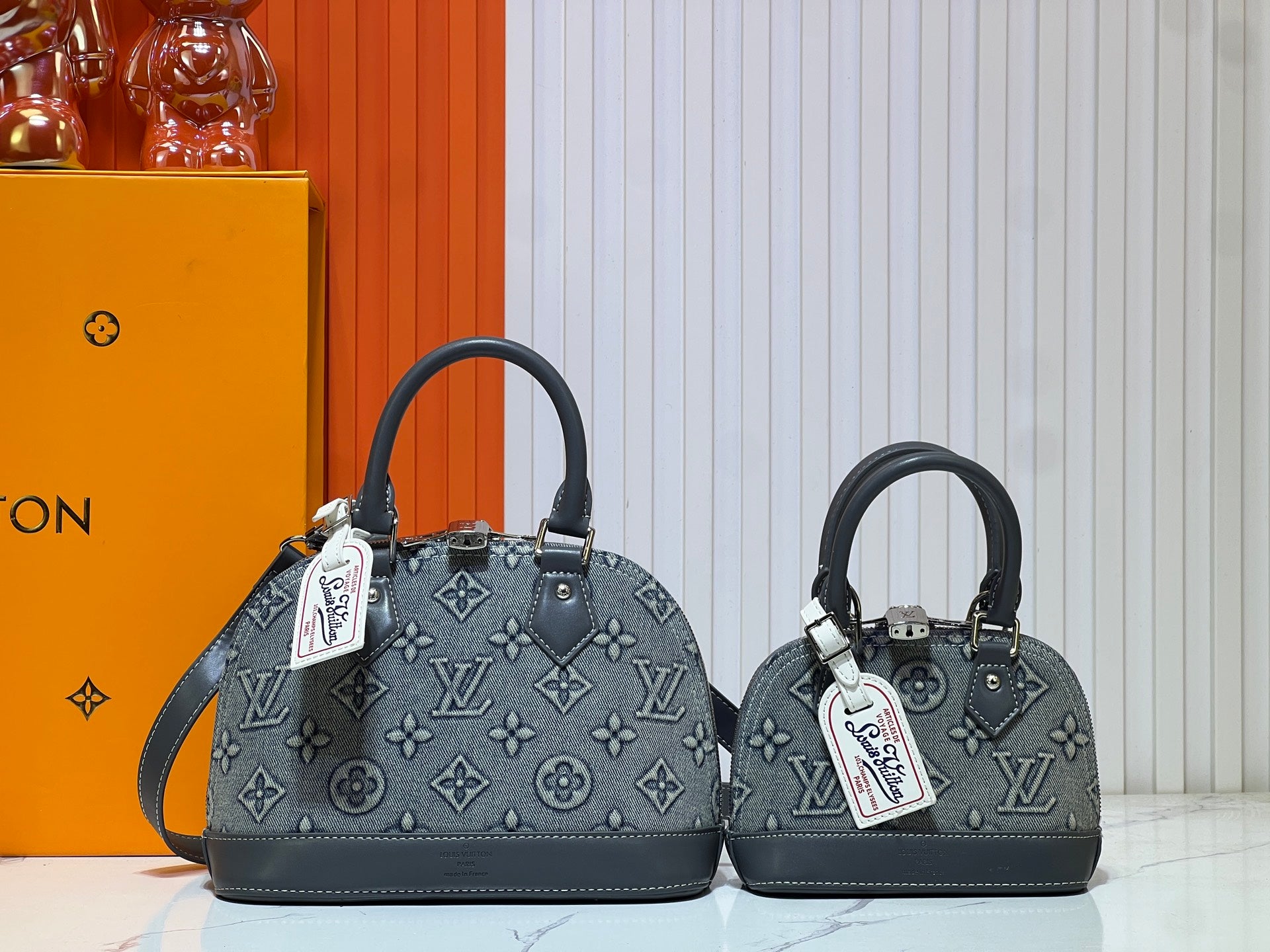 146PE105B Popular denim materials bag