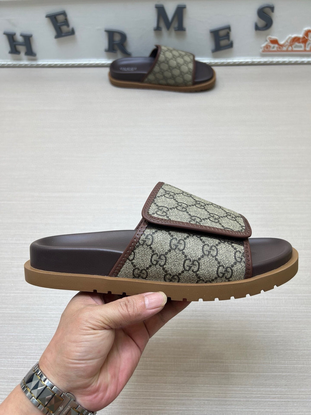 5LB231Z Popular Slippers