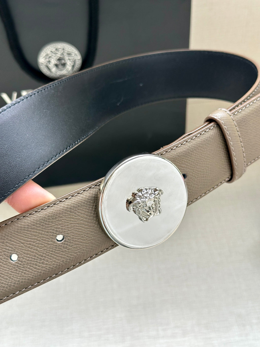 1115QV58P Popular High quality belt With full package