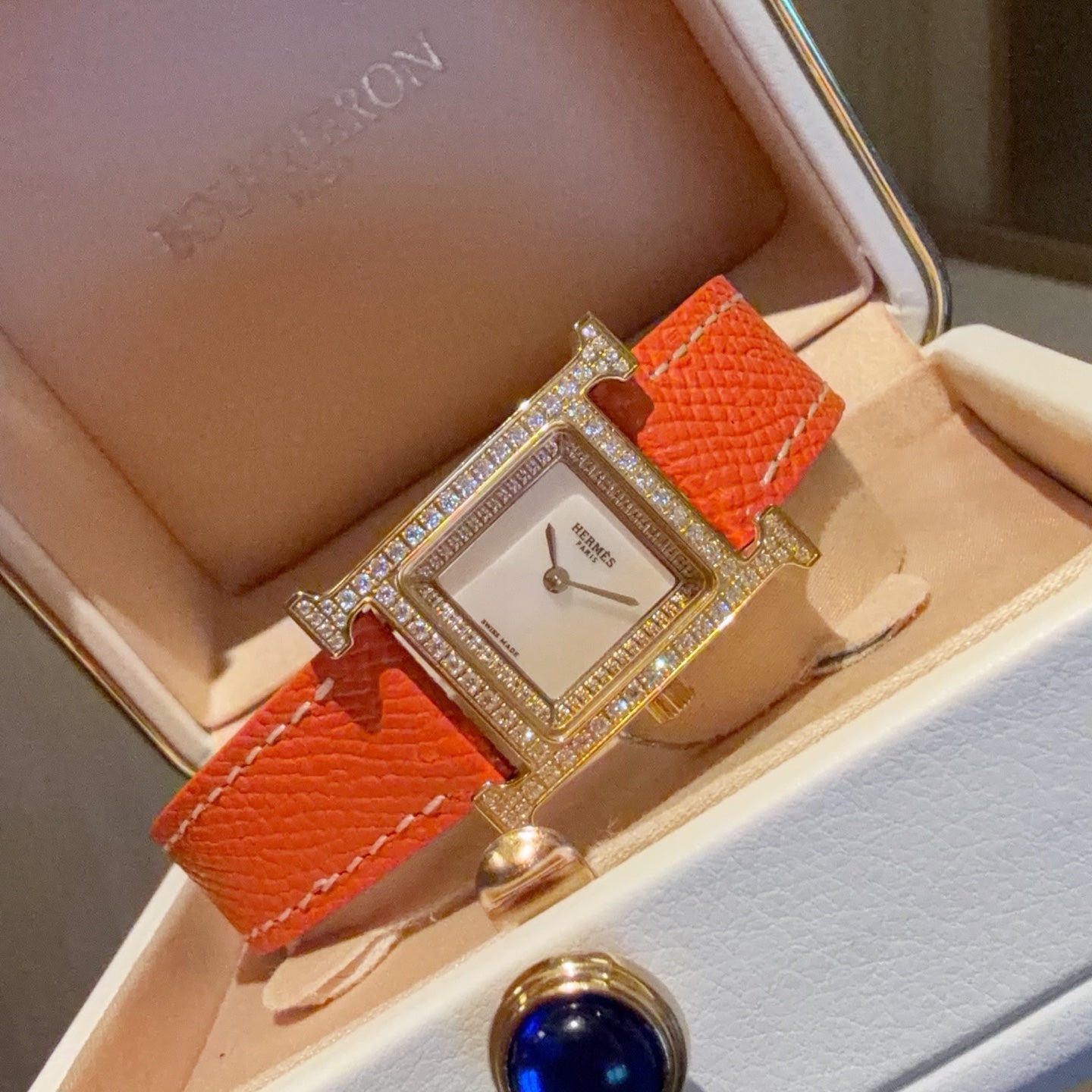 136RH67L Popular Watches