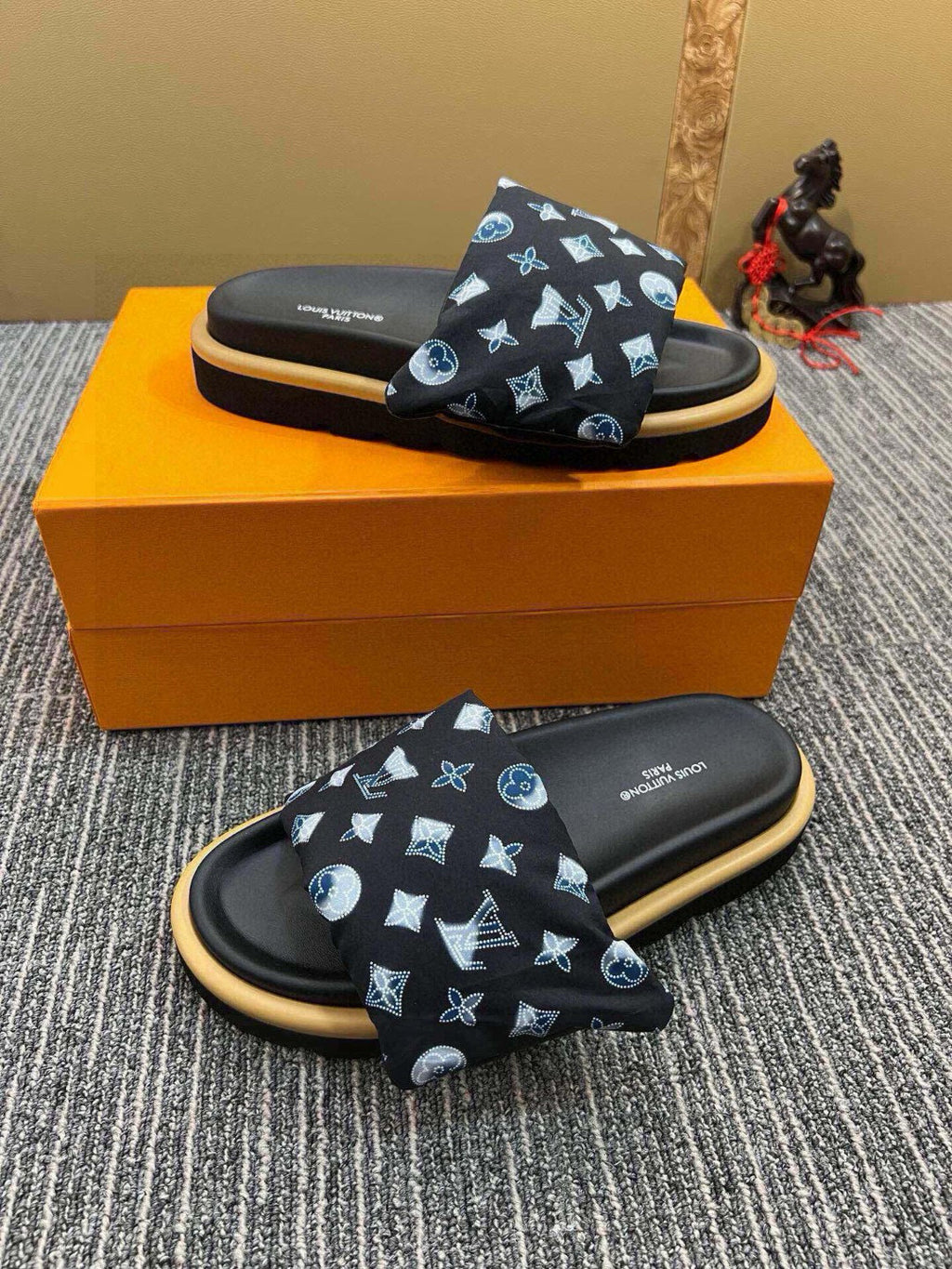 5QE12Z Popular Slippers