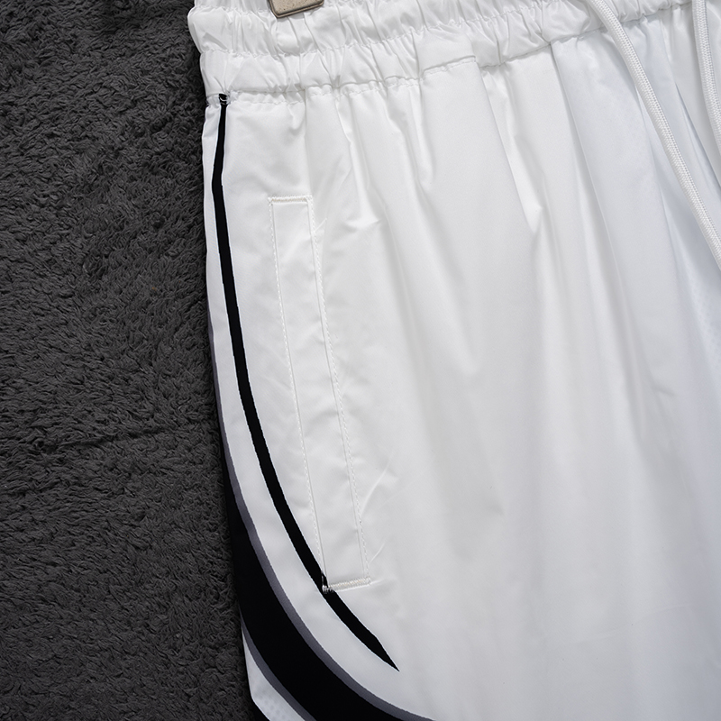 136NE32U Popular shorts