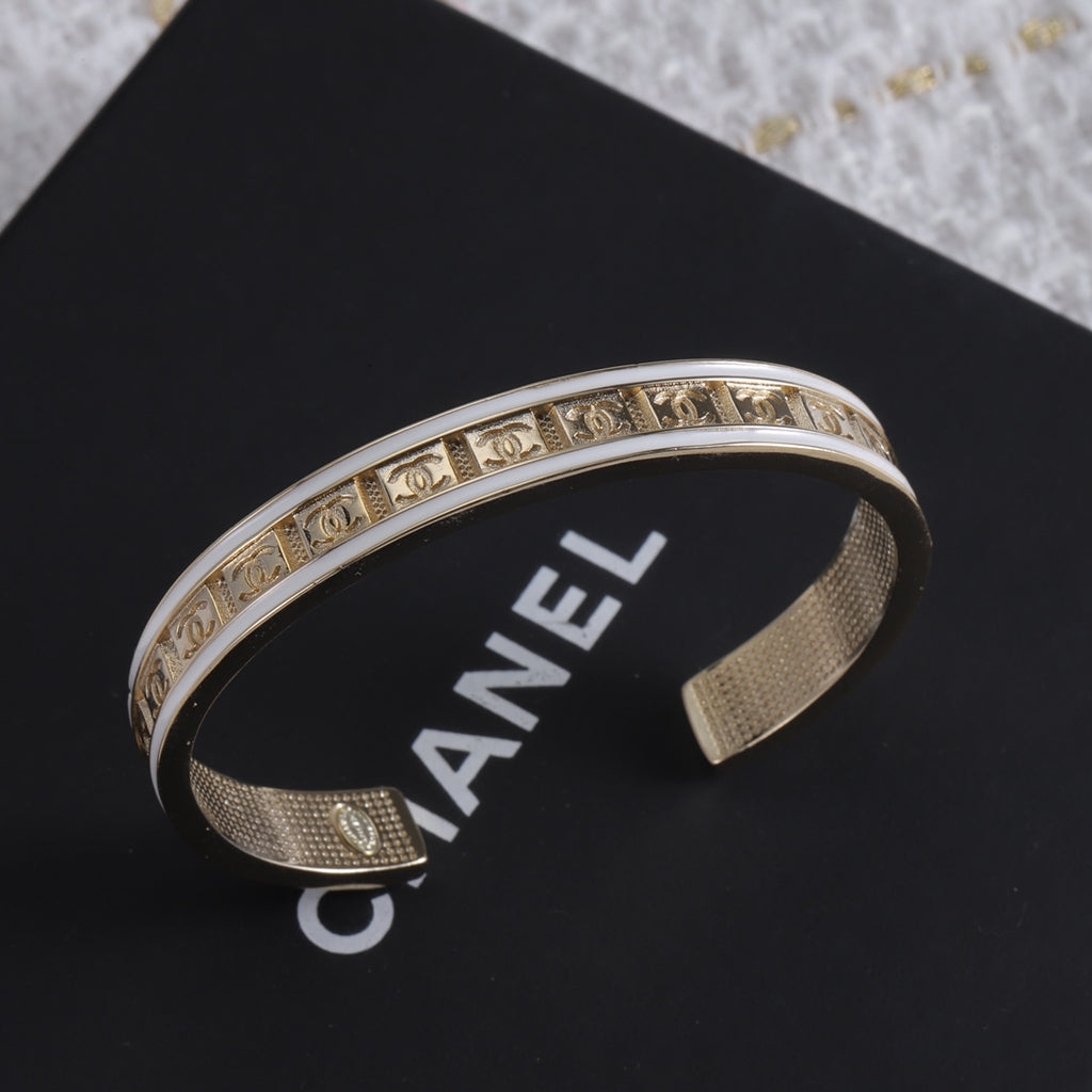 14C315K  Popular Bracelets