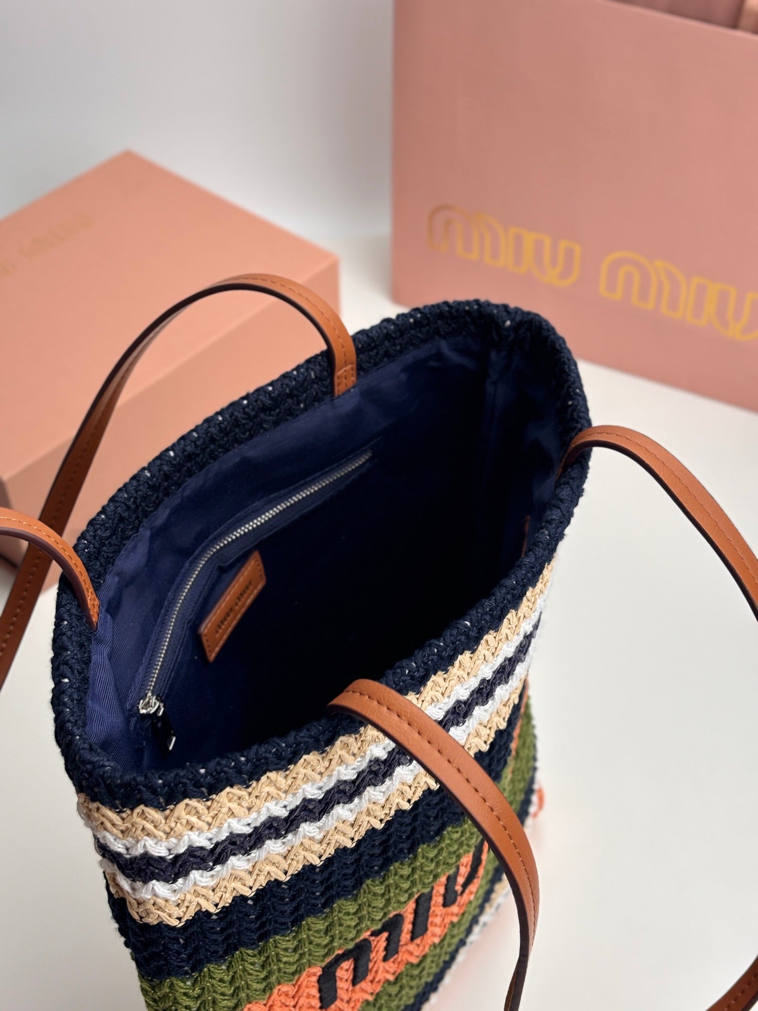 1XA77B Popular   Woven Bag