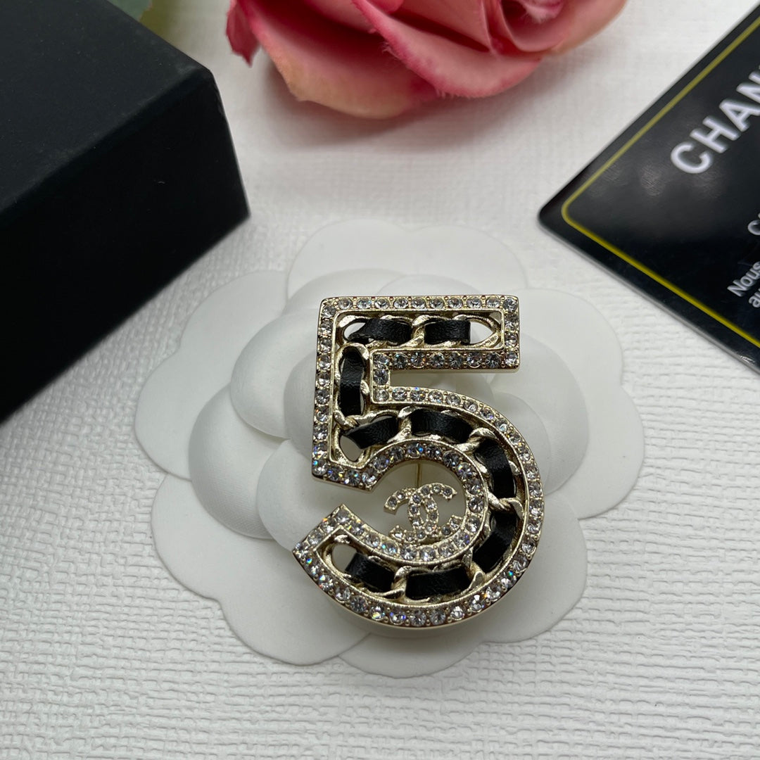 14C846E Popular Brooch