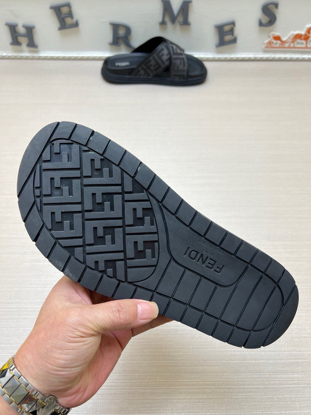 5LF224Z Popular Slippers
