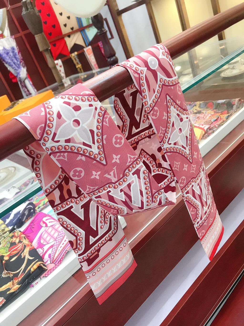 1ZE178W Popular Silk Scarve