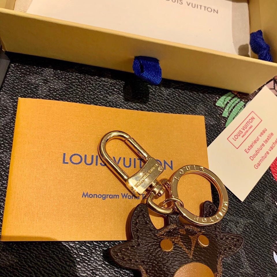 1E4A  Popular Keychains