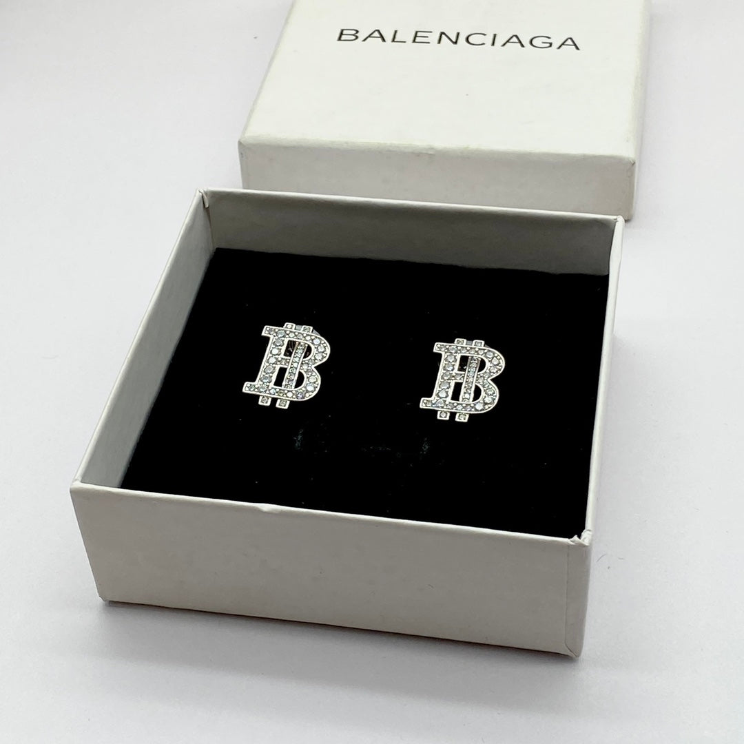 14J142E Popular Earrings