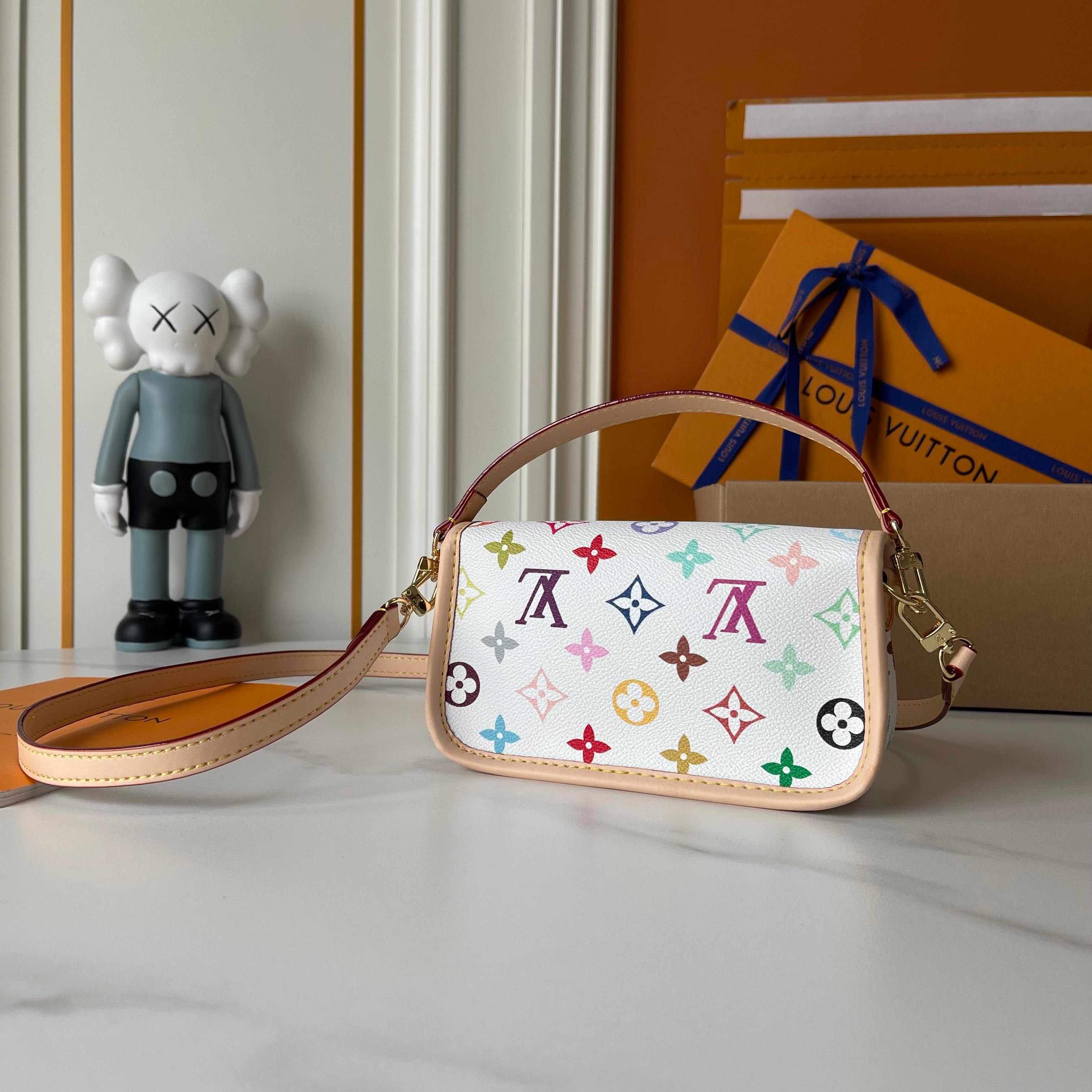 136PE37B Popular leather bag