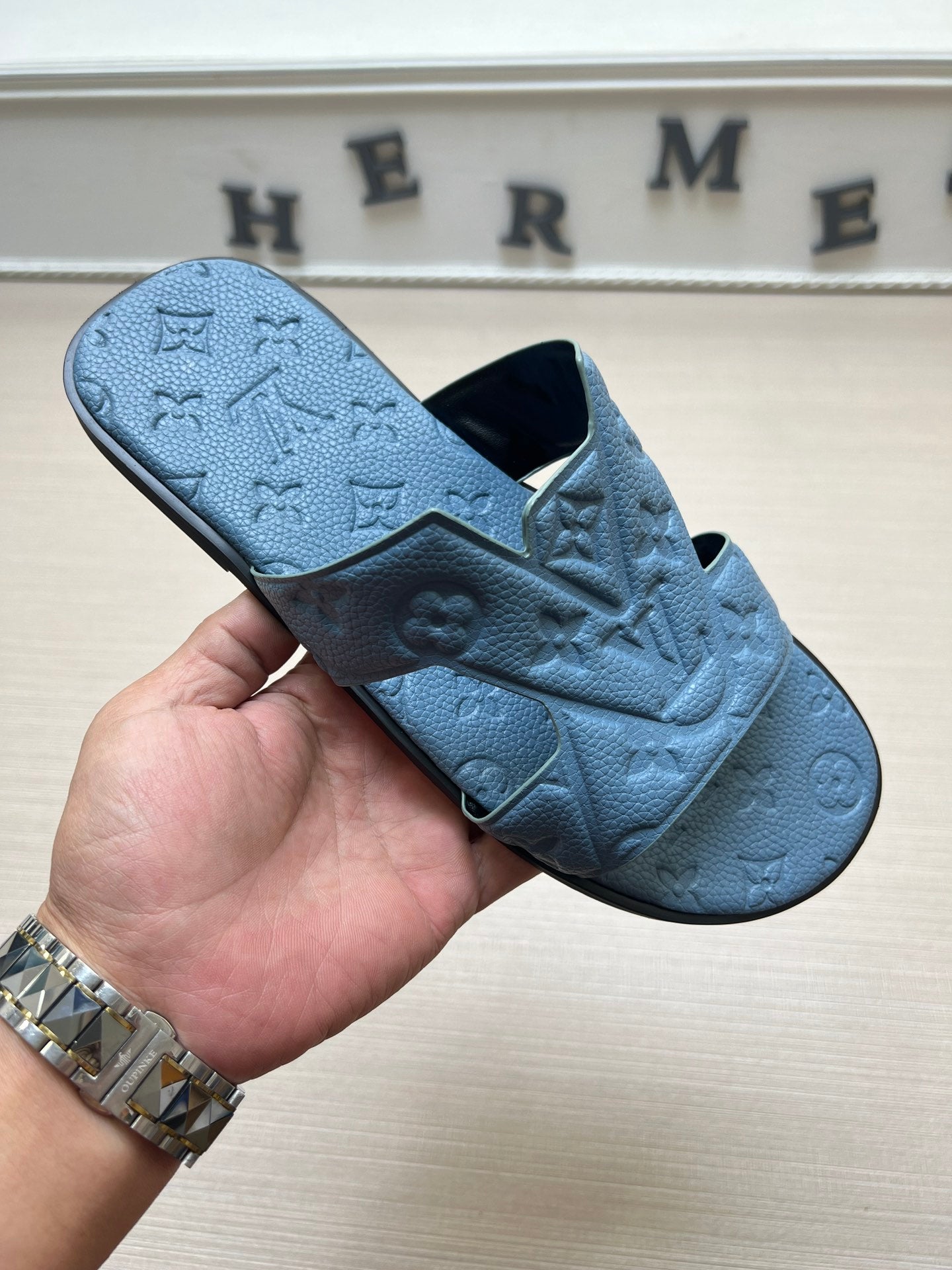 54E34Z Popular slippers