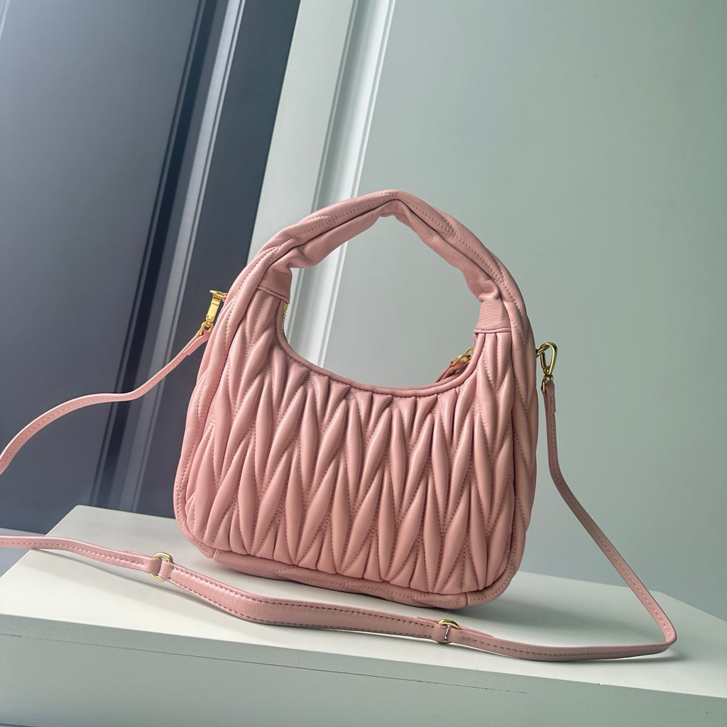 B1P46A122 Popular leather bag（29x24x10cm）