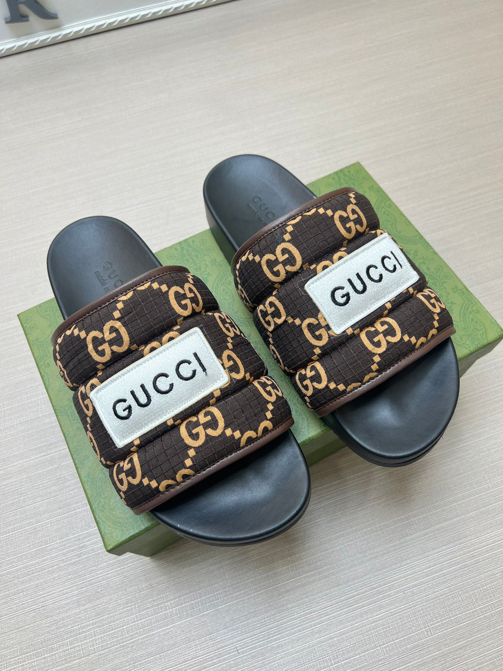 54B49Z Popular slippers