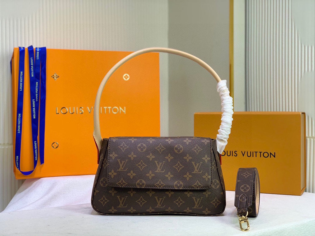 B1X66E12 Popular high-quality leather bag