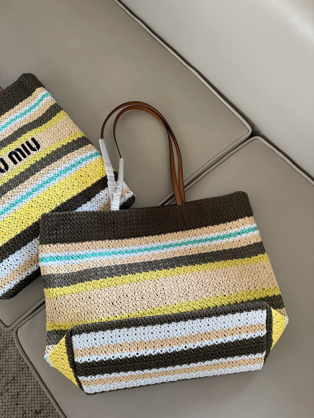 B1P46A162 Popular woven bags