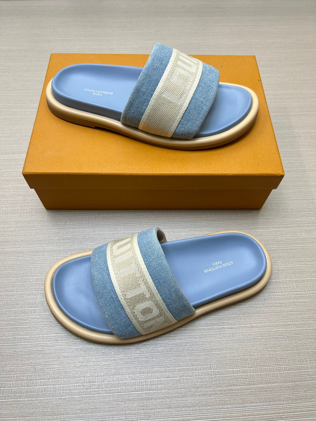 535ZE300Z Popular Slippers