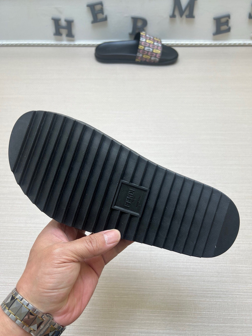 54F15Z Popular slippers