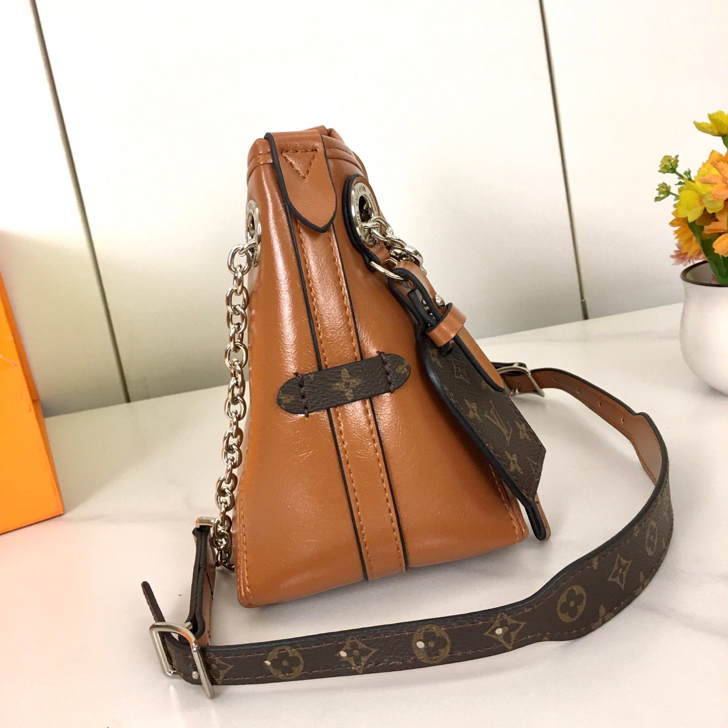 1WE113B Popular  leather bag