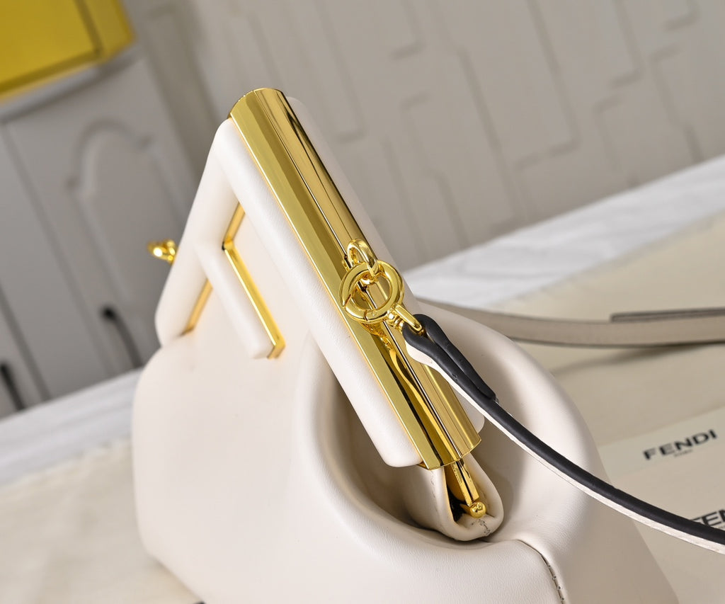 146NF8B Popular leather bag