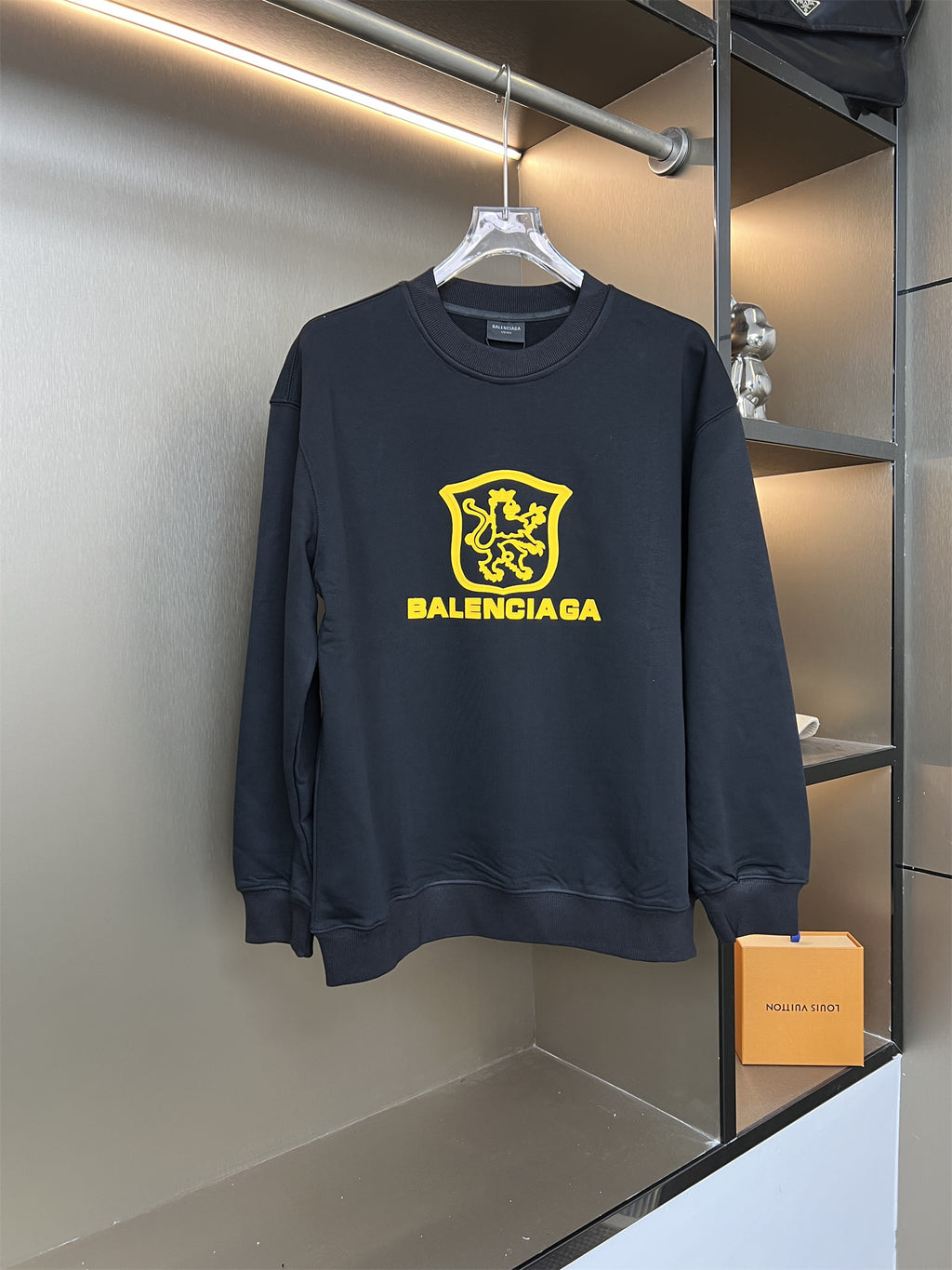 85ZJ169U Popular Sweaters
