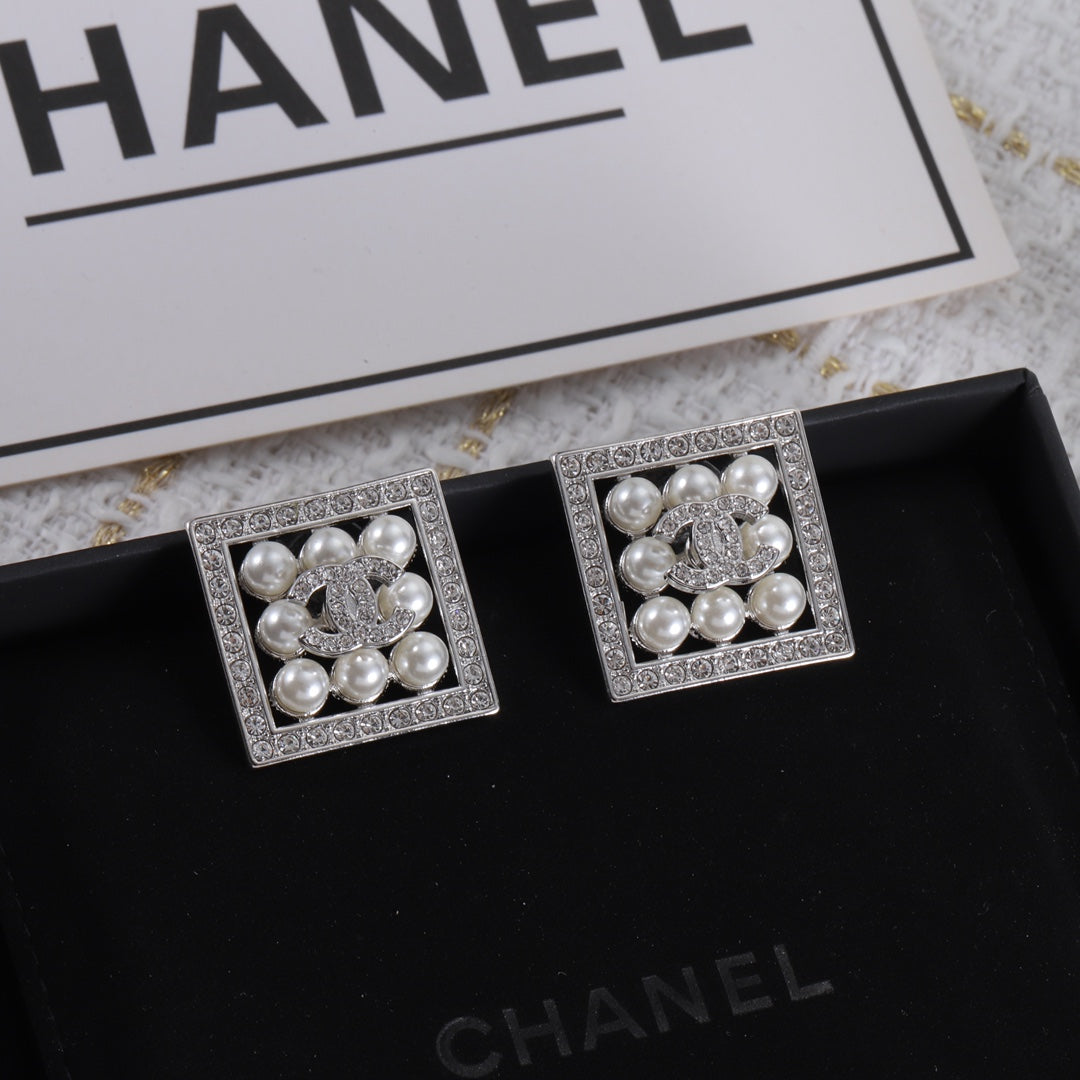 14C376E Popular Earrings