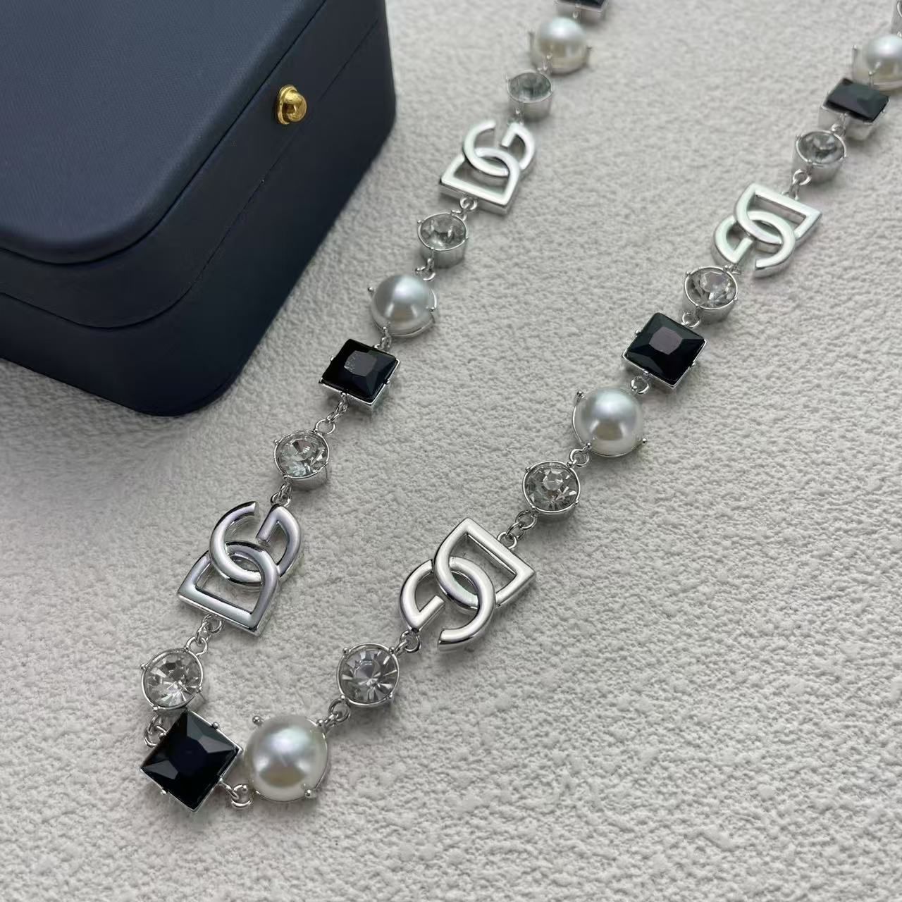 55QA245X Popular Necklace