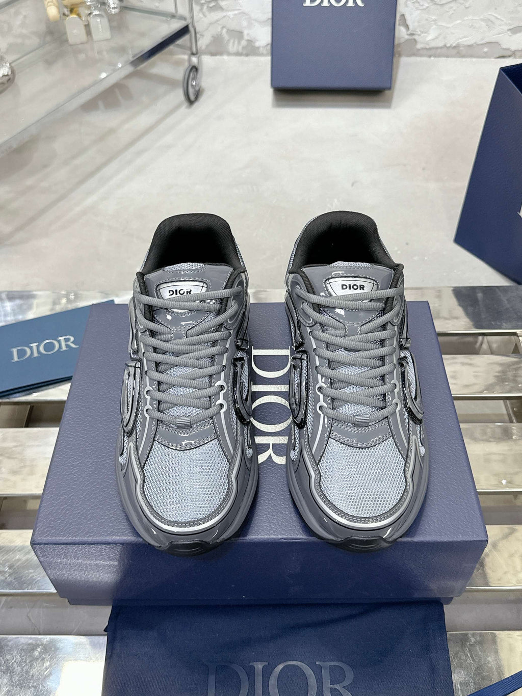245RD2Z Popular high-quality shoes