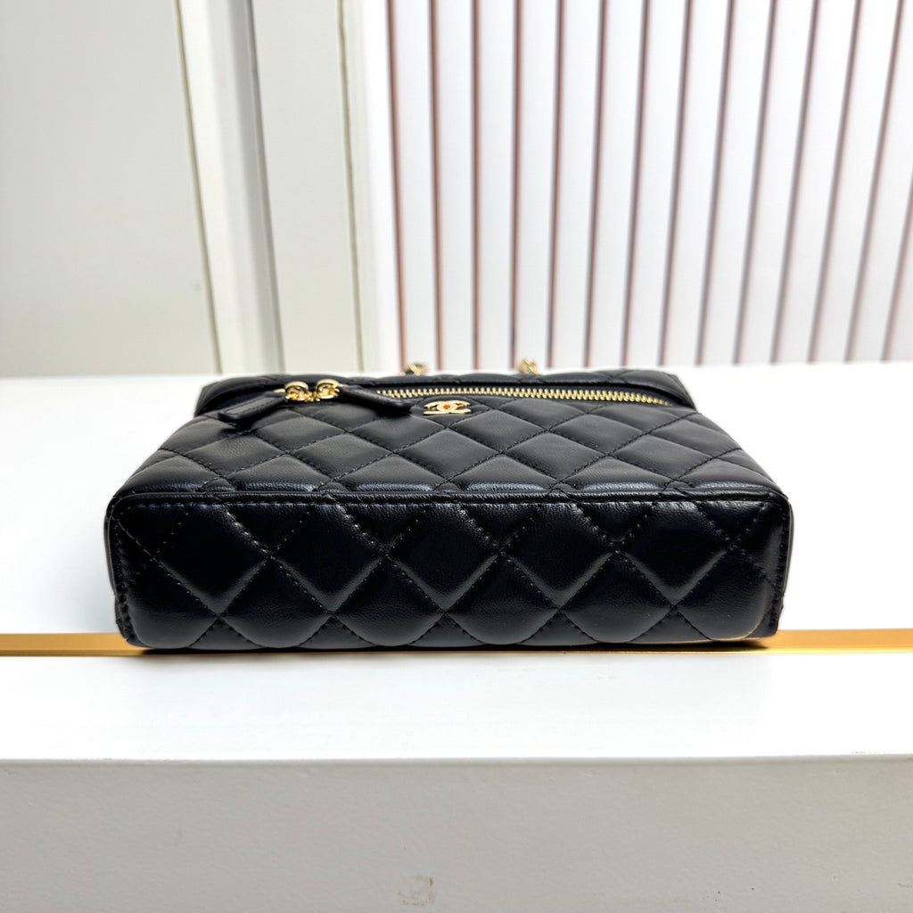 B1X66C19  Popular leather bag