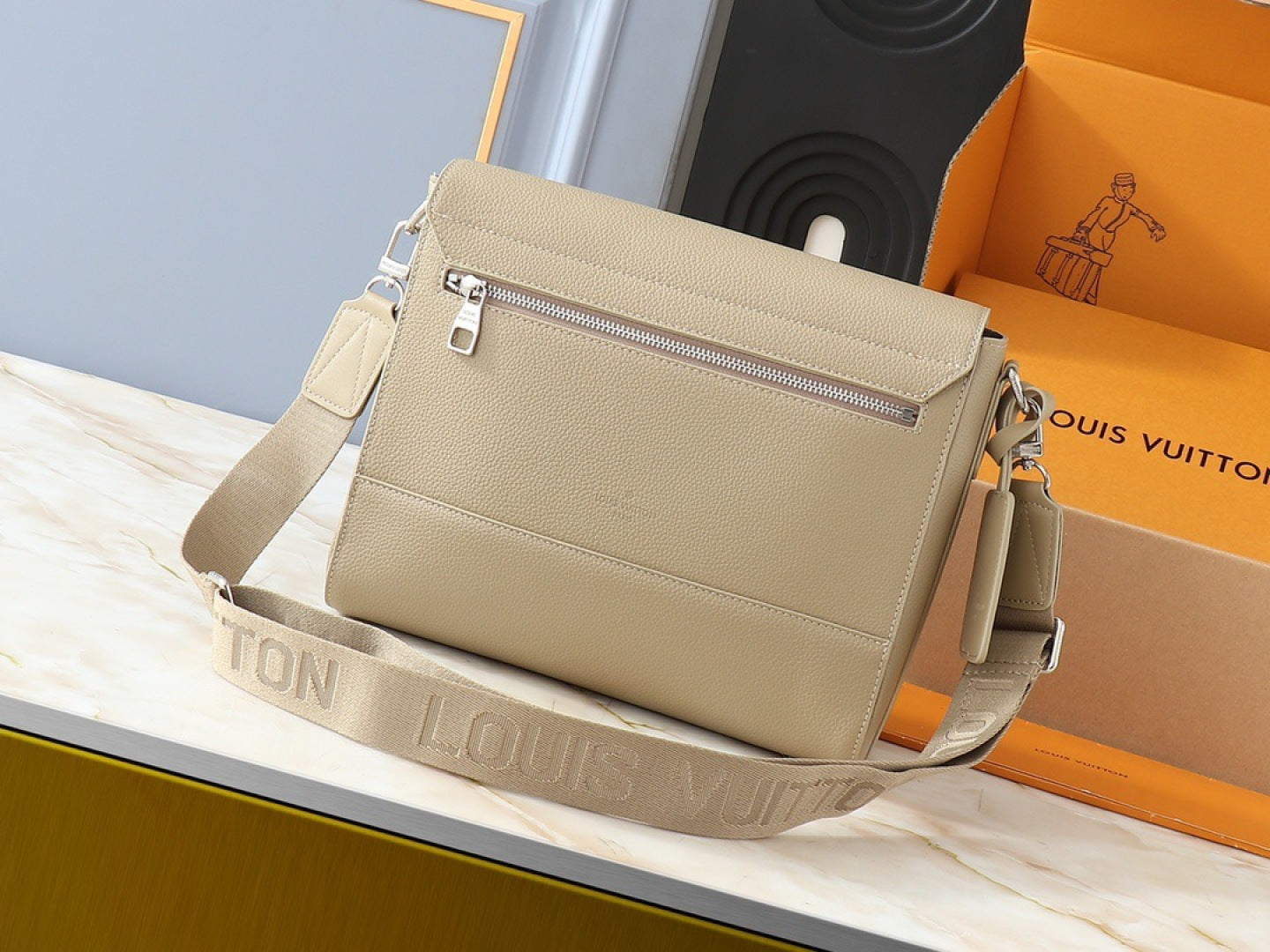 136PE78B Popular leather bag