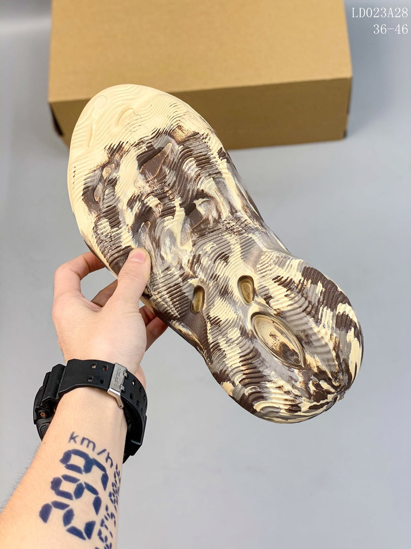 4A85Z  Popular shoes