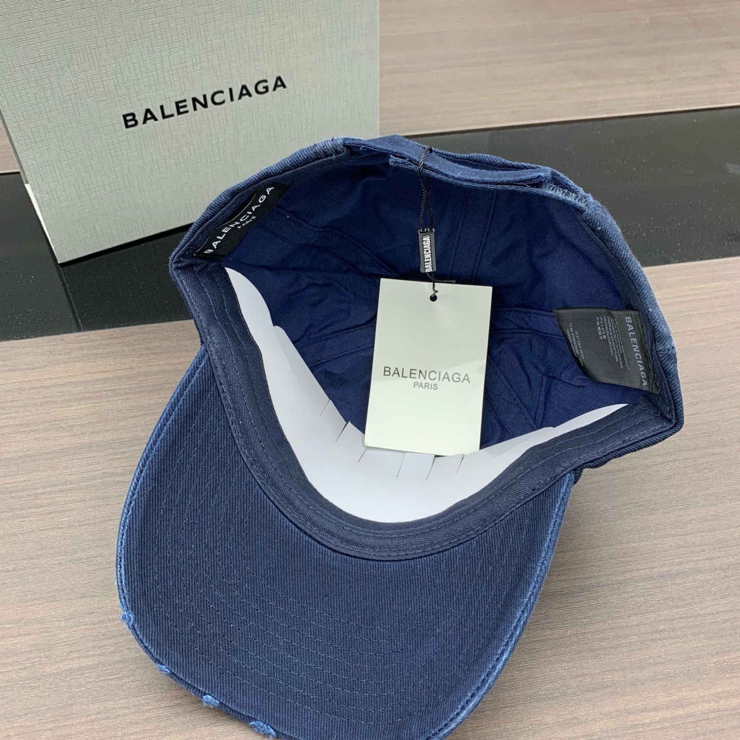 135ZJ531M Popular hats