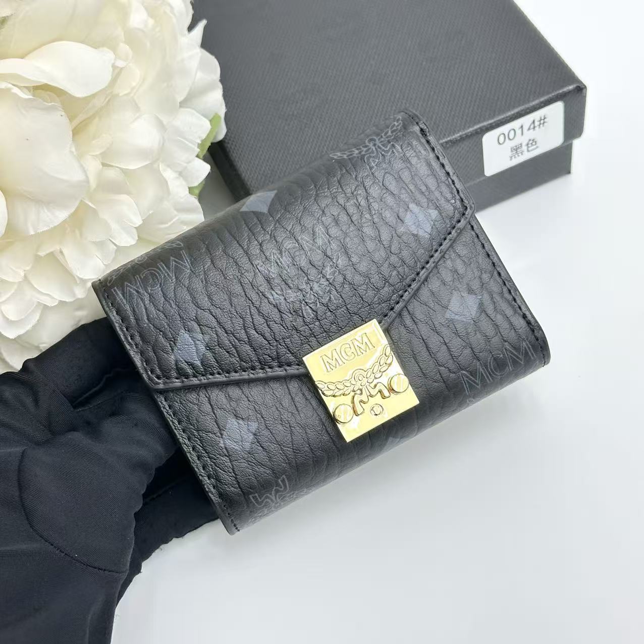 136NM13B Popular leather  Wallets