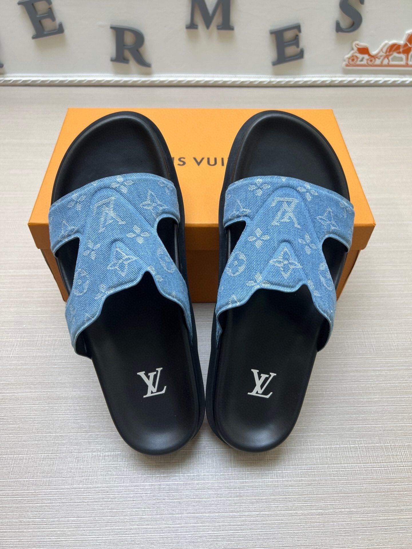 5LE226Z Popular Slippers