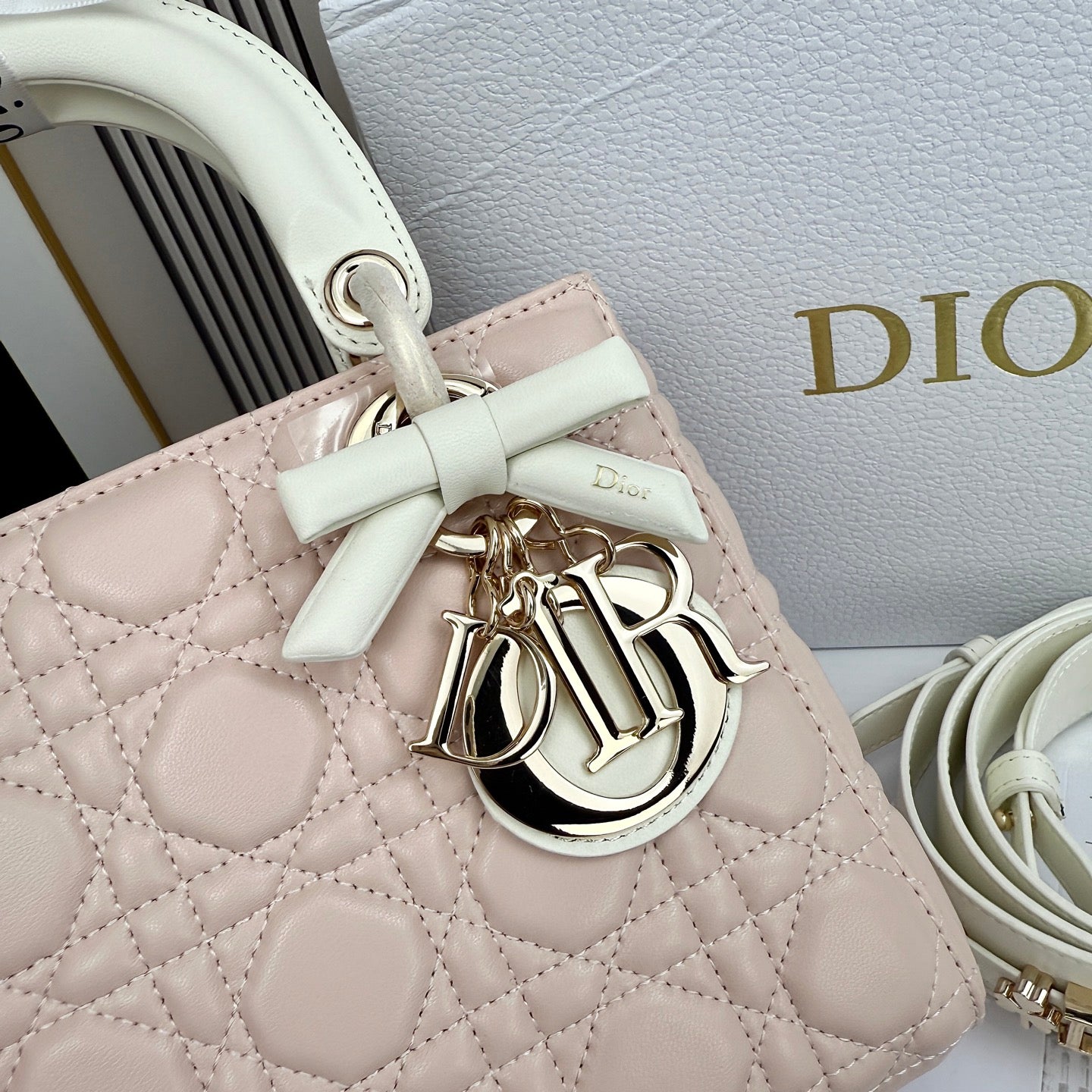 136ND24B Popular leather Purse bag