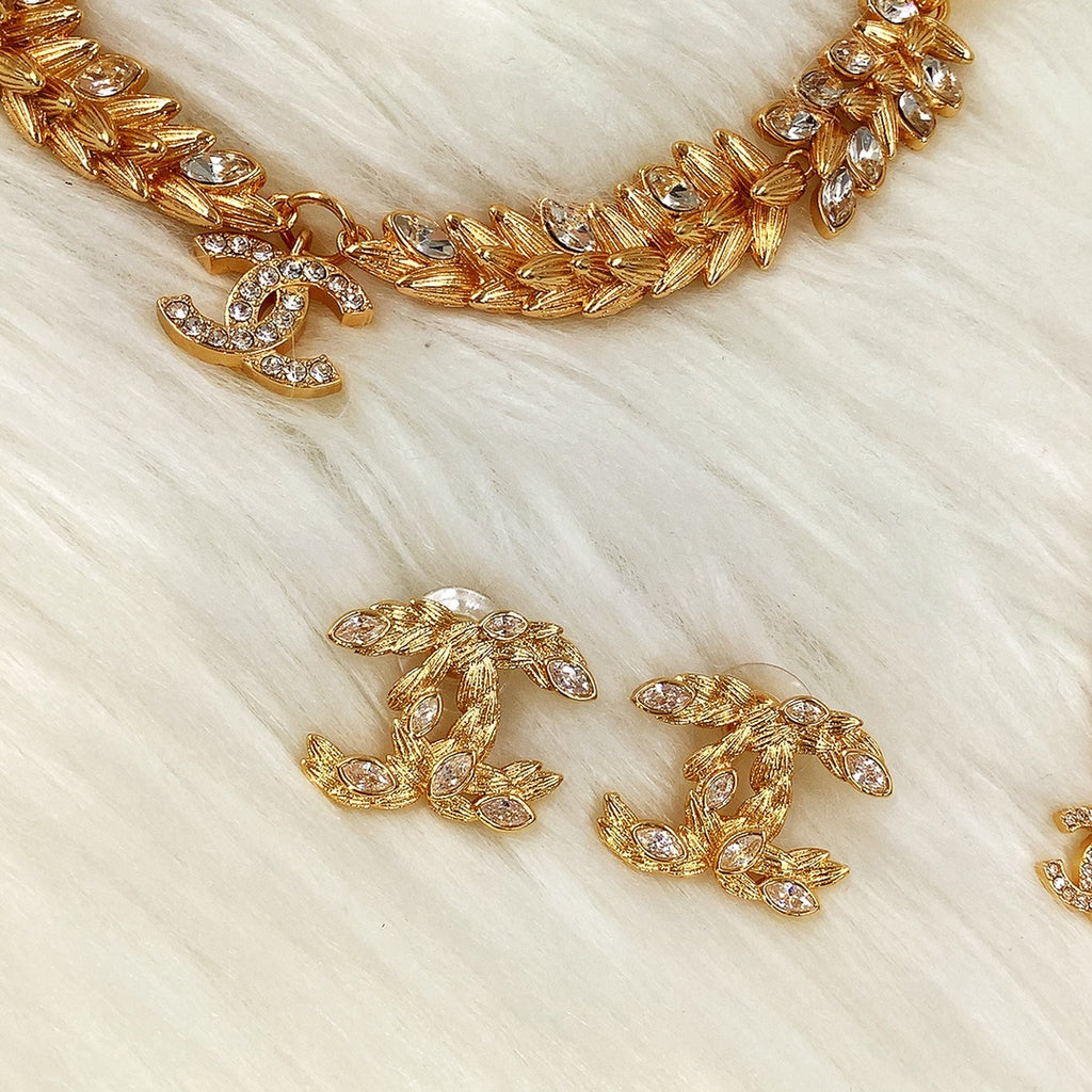15QC68X Popular Necklace .Bracelet.earring