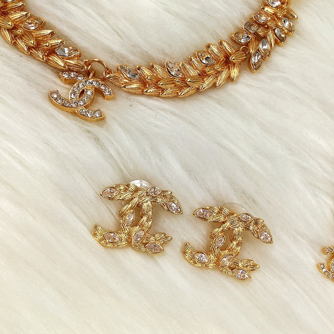 15QC68X Popular Necklace .Bracelet.earring