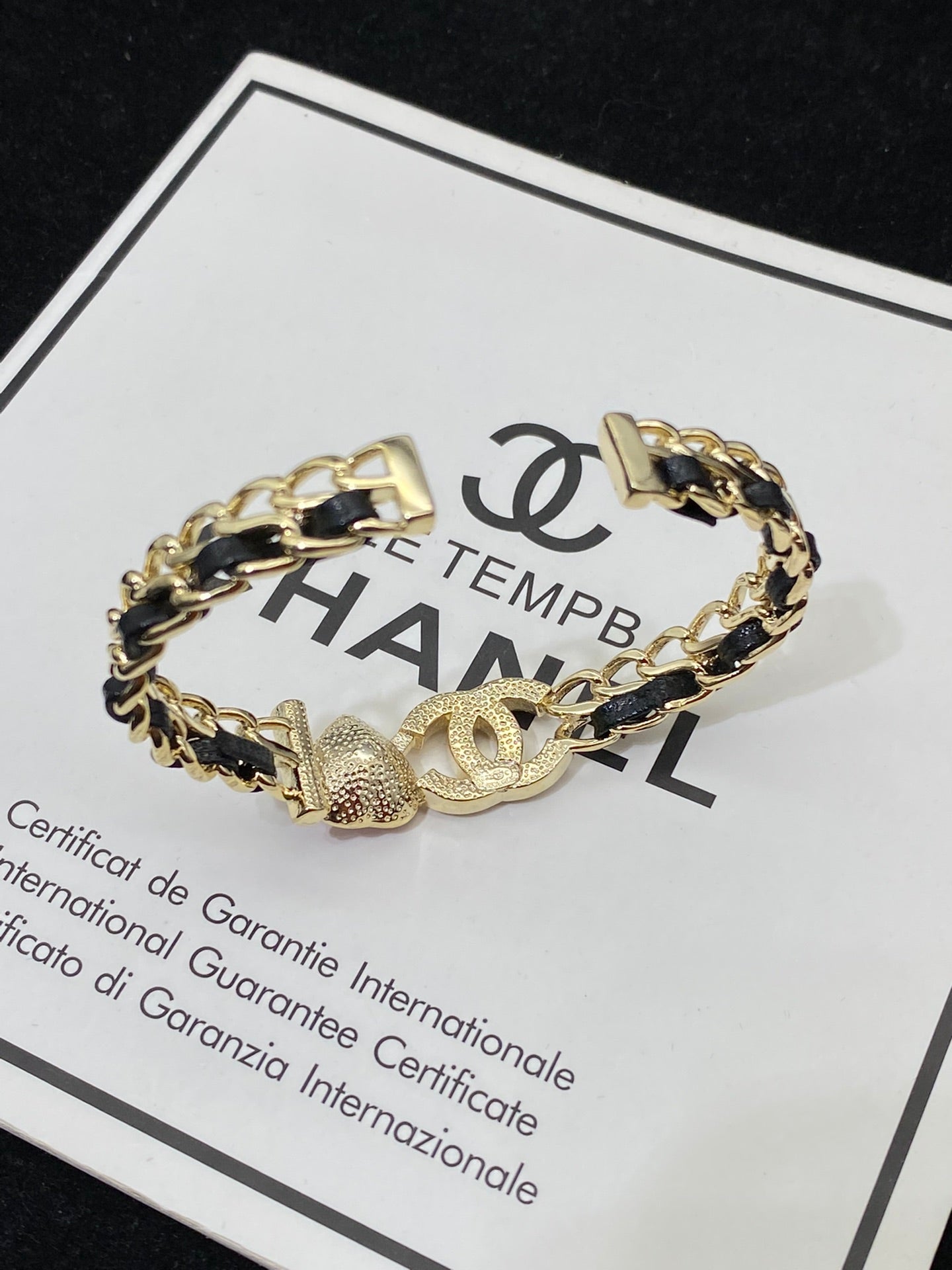 1XC300K  Popular Bracelets