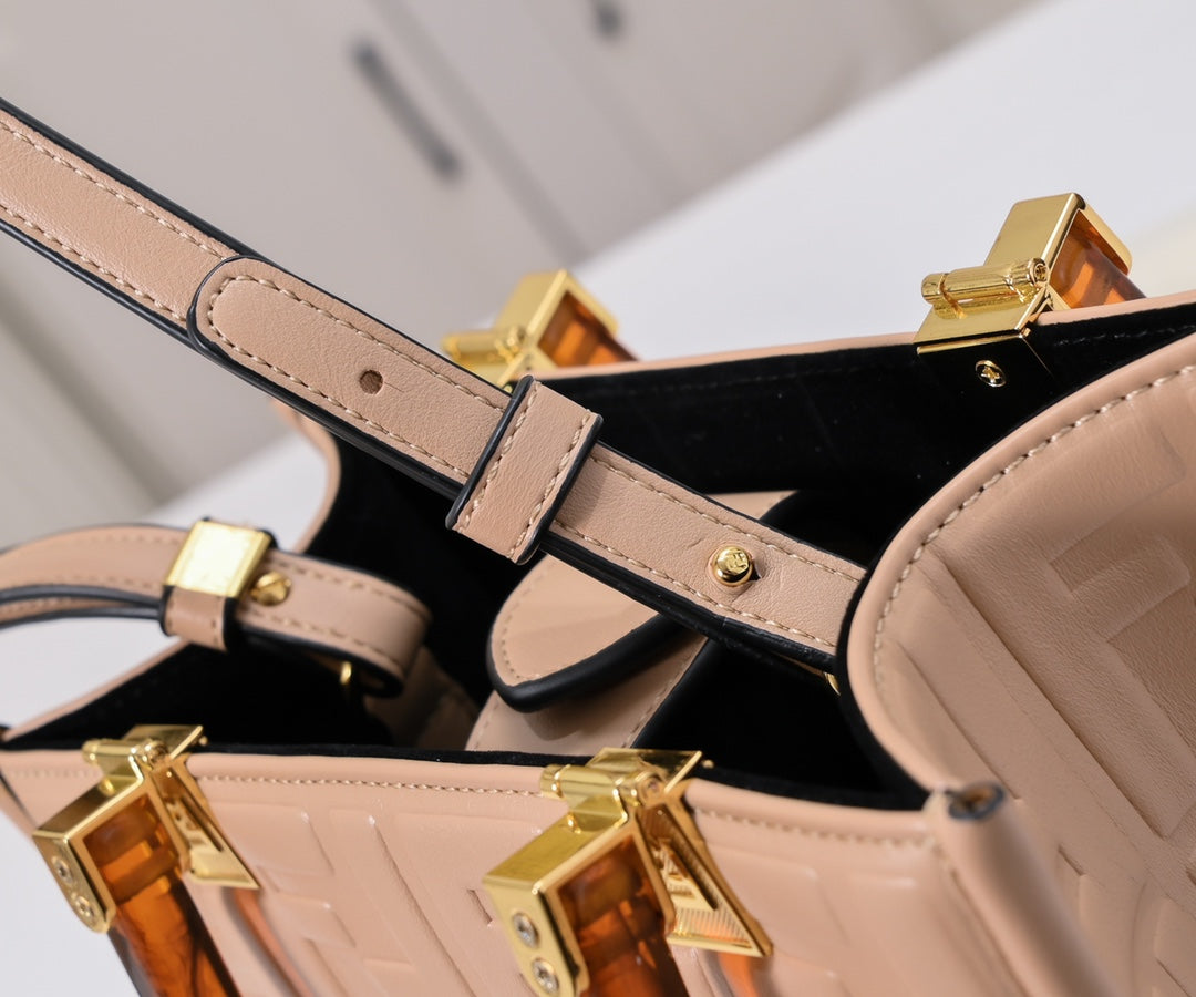 136PF101B Popular leather bag