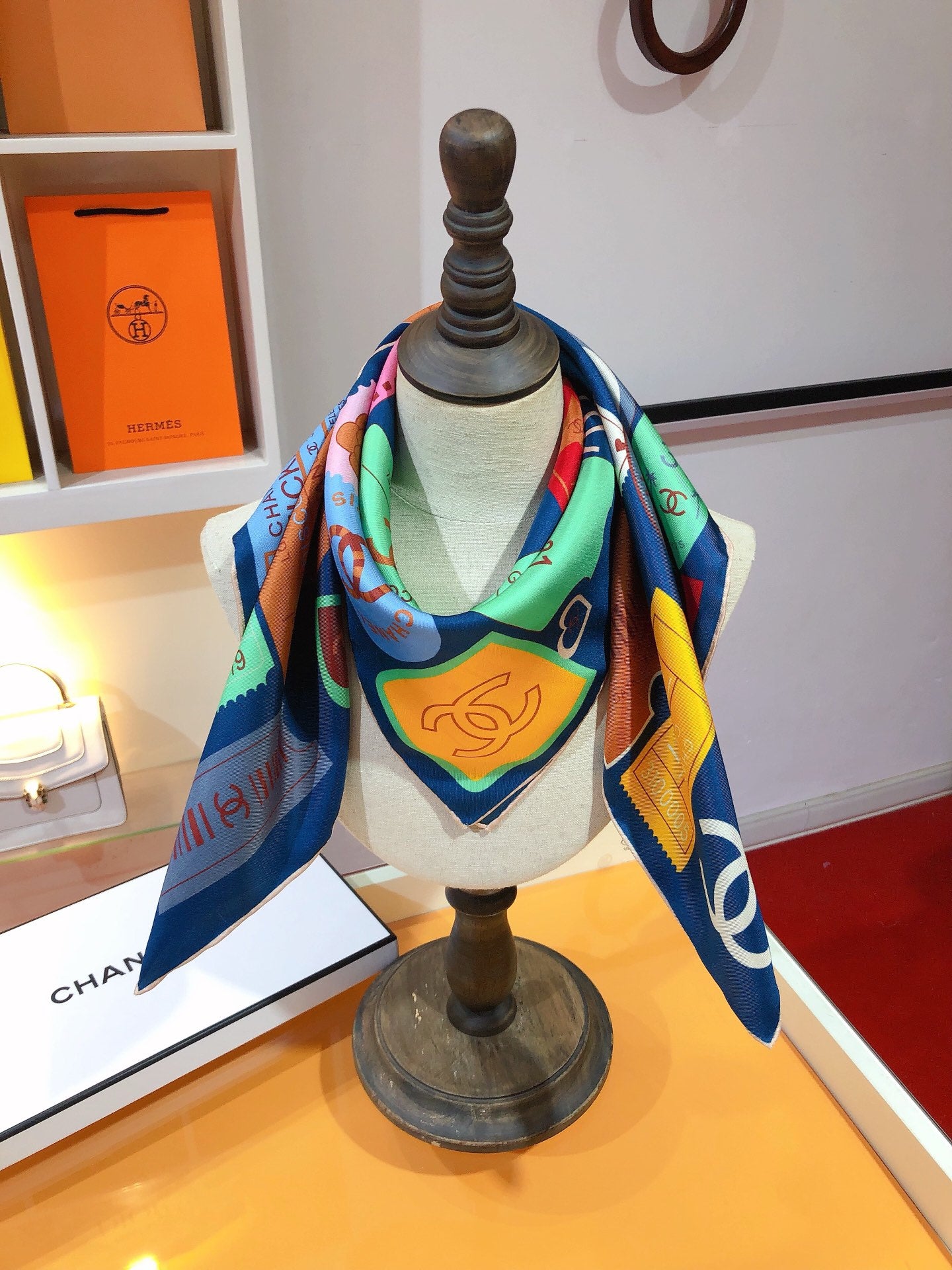1ZC176W  Popular Silk Scarve