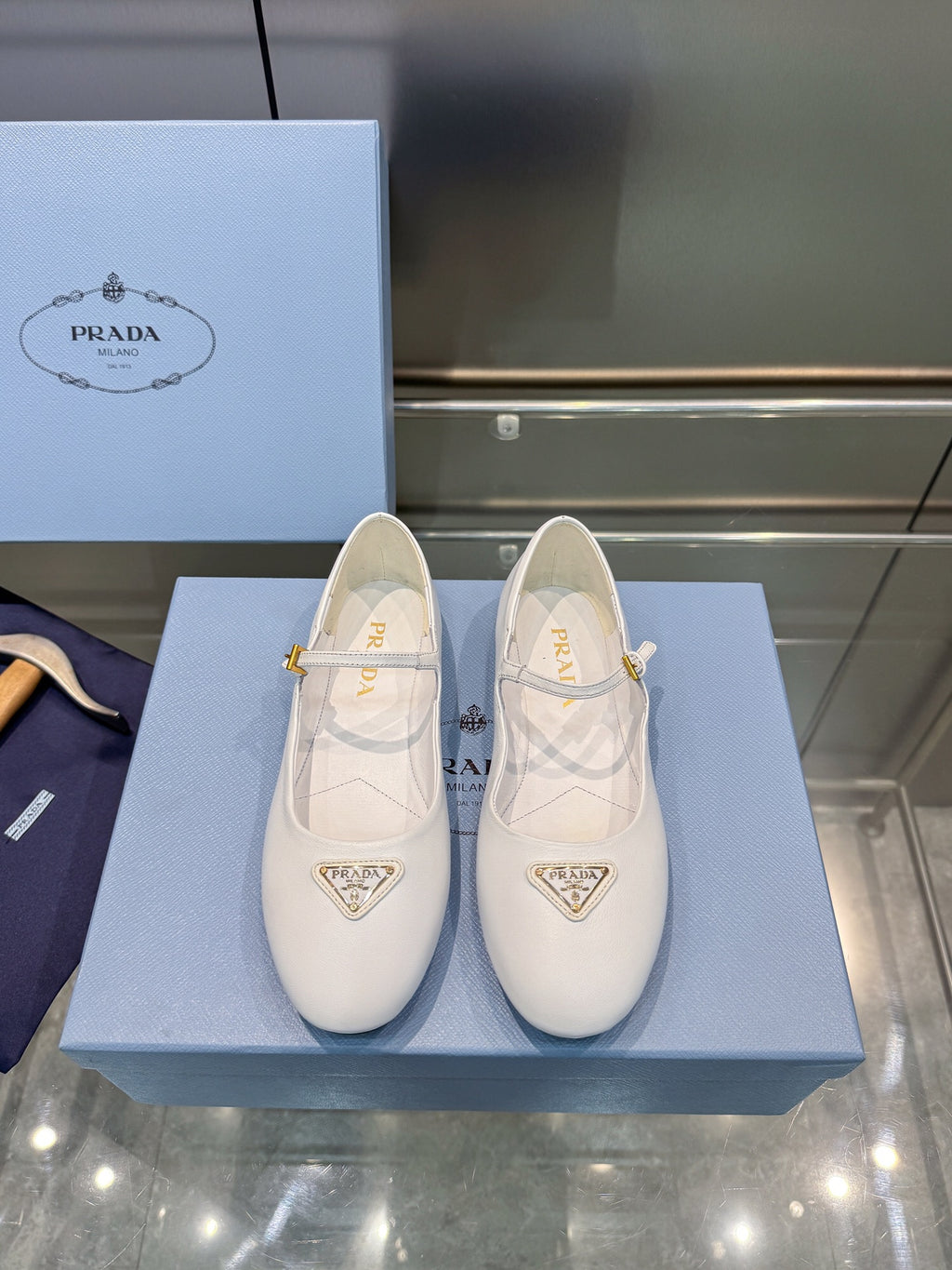 2105QP381Z Popular high-quality Shoes